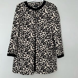 Mario Serrani cream/black print 3/4 length coat size 2